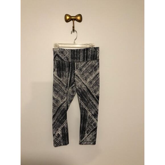 Lululemon Women's Wunder Under Crop II Full-On Luon Heat Wave White Black - 6 - Picture 1 of 9